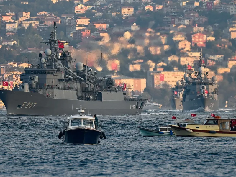 Turcia și Franța își fac portavioane pentru a se impune